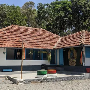 Crossroads 1957 Kalpetta